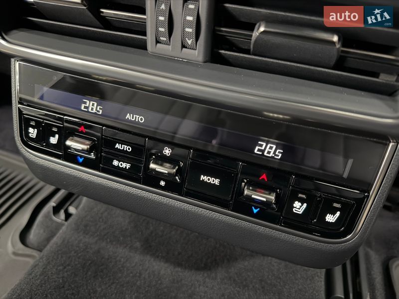 Внедорожник / Кроссовер Lexus LX 2022 в Киеве