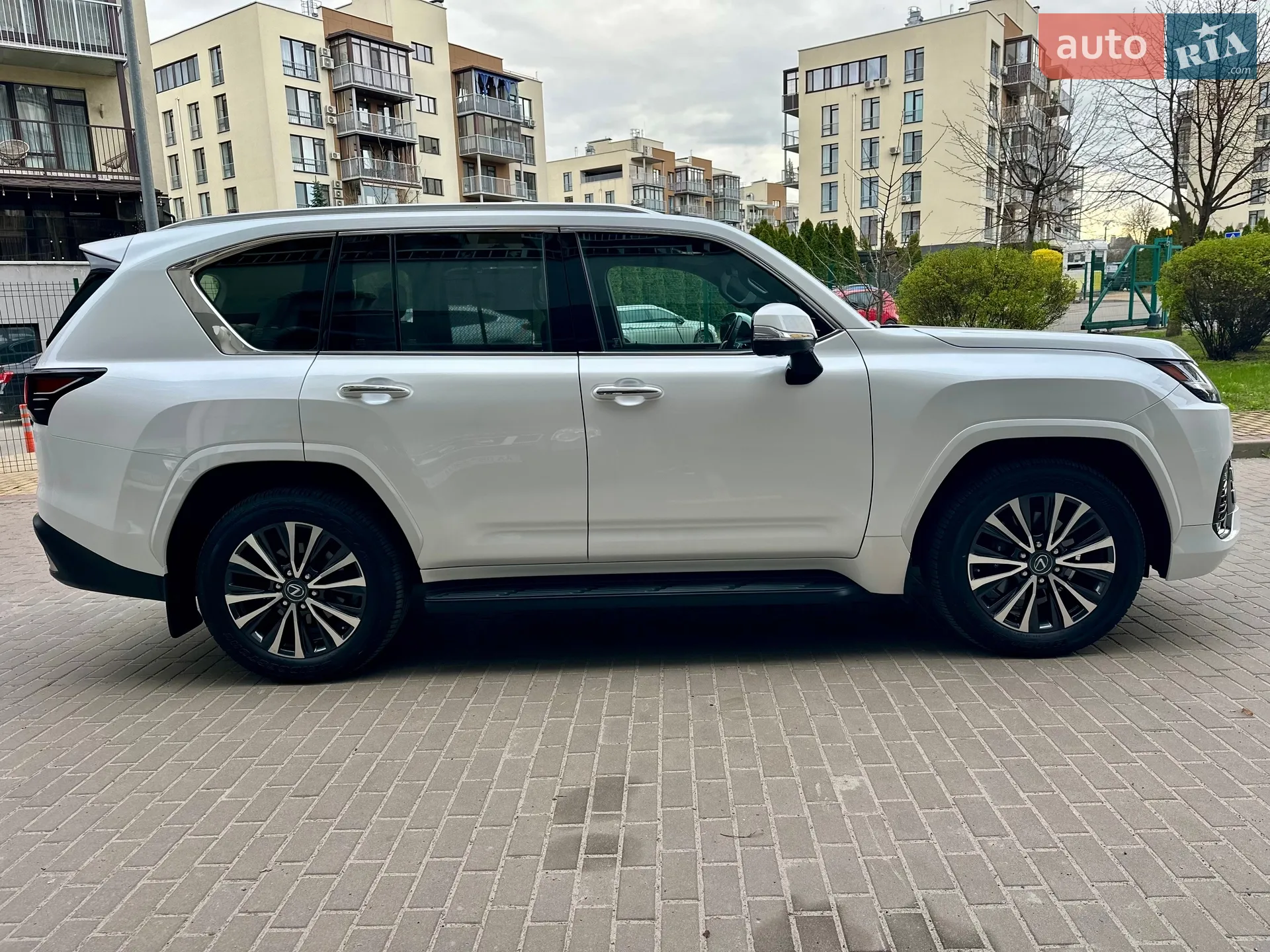 2022 Lexus LX - мініатюра 24