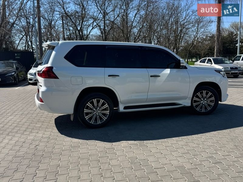 Позашляховик / Кросовер Lexus LX 2015 в Одесі