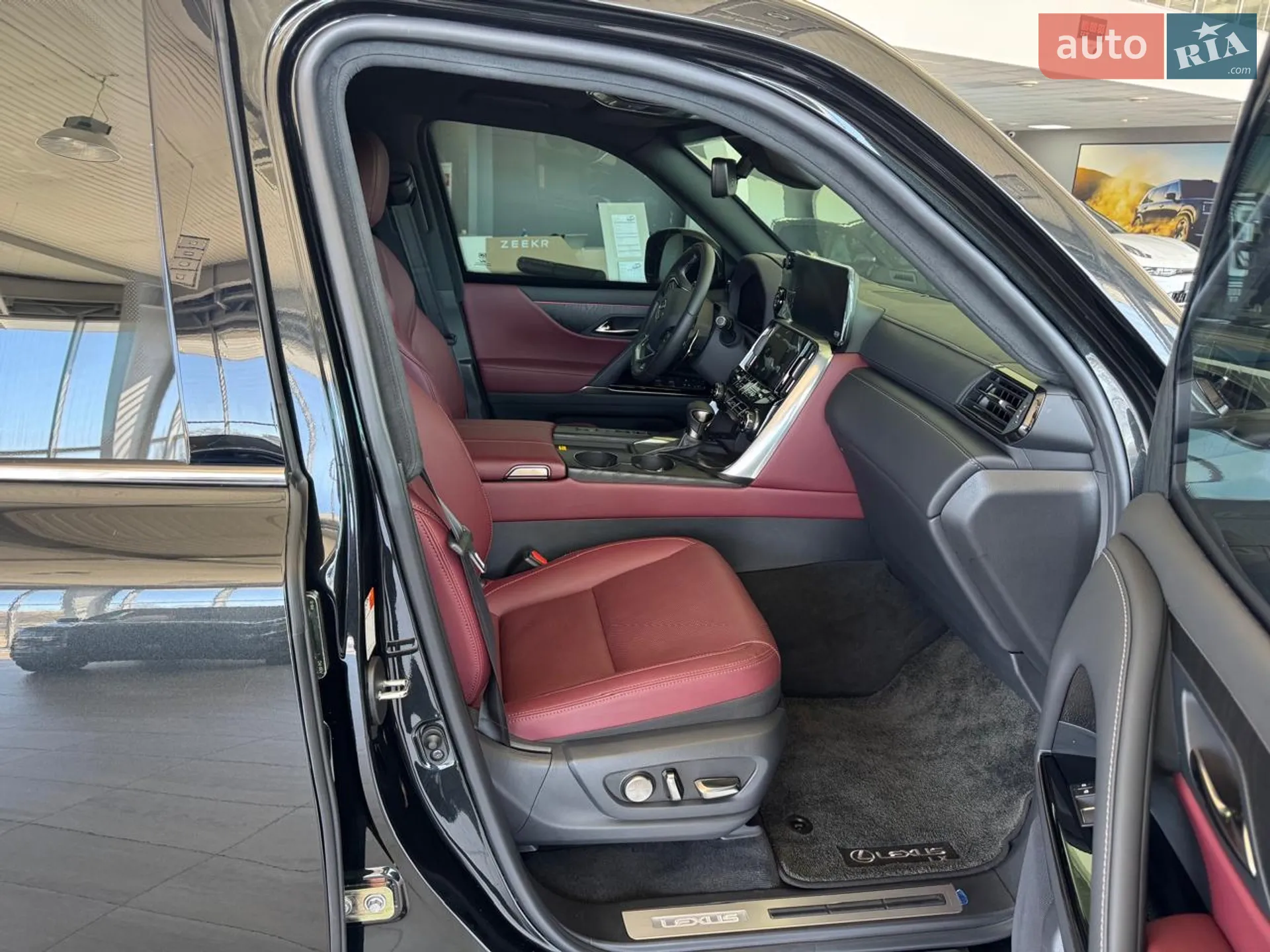 2025 Lexus LX - мініатюра 36