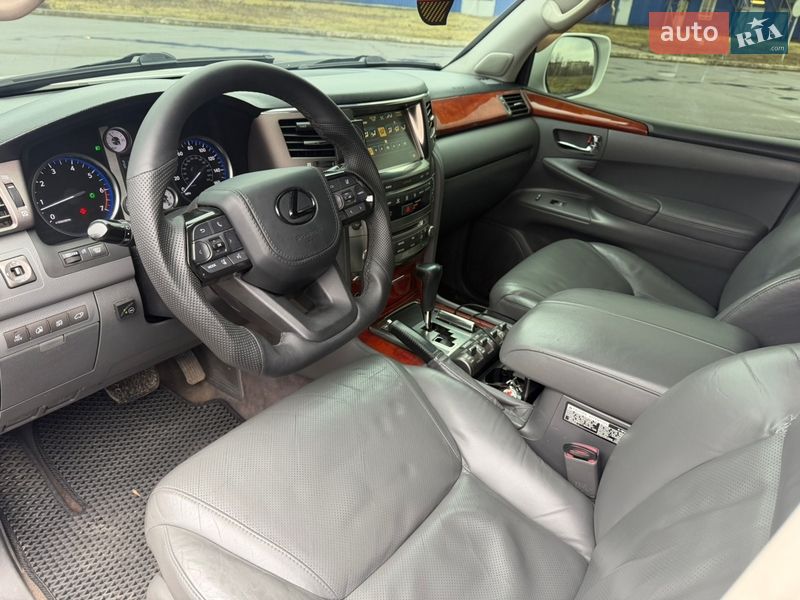 Внедорожник / Кроссовер Lexus LX 2008 в Кривом Роге фото 11 Внедорожник / Кроссовер Lexus LX 2008 в Кривом Роге