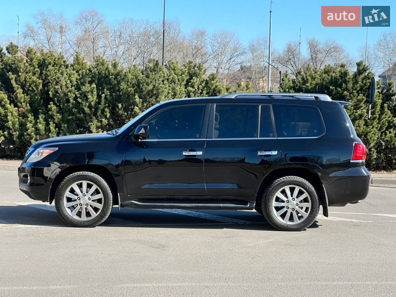 Внедорожник / Кроссовер Lexus LX 2011 в Киеве
