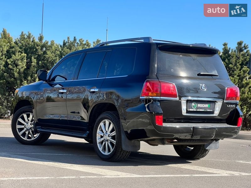 Внедорожник / Кроссовер Lexus LX 2011 в Киеве