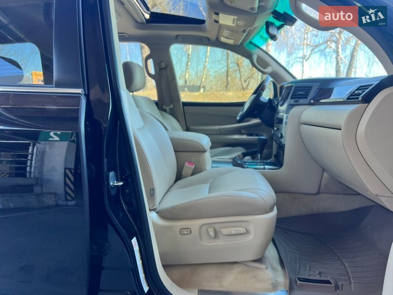 Внедорожник / Кроссовер Lexus LX 2011 в Киеве