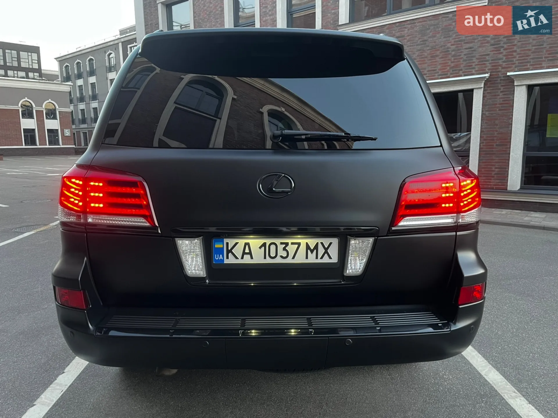 2010 Lexus LX - мініатюра 8