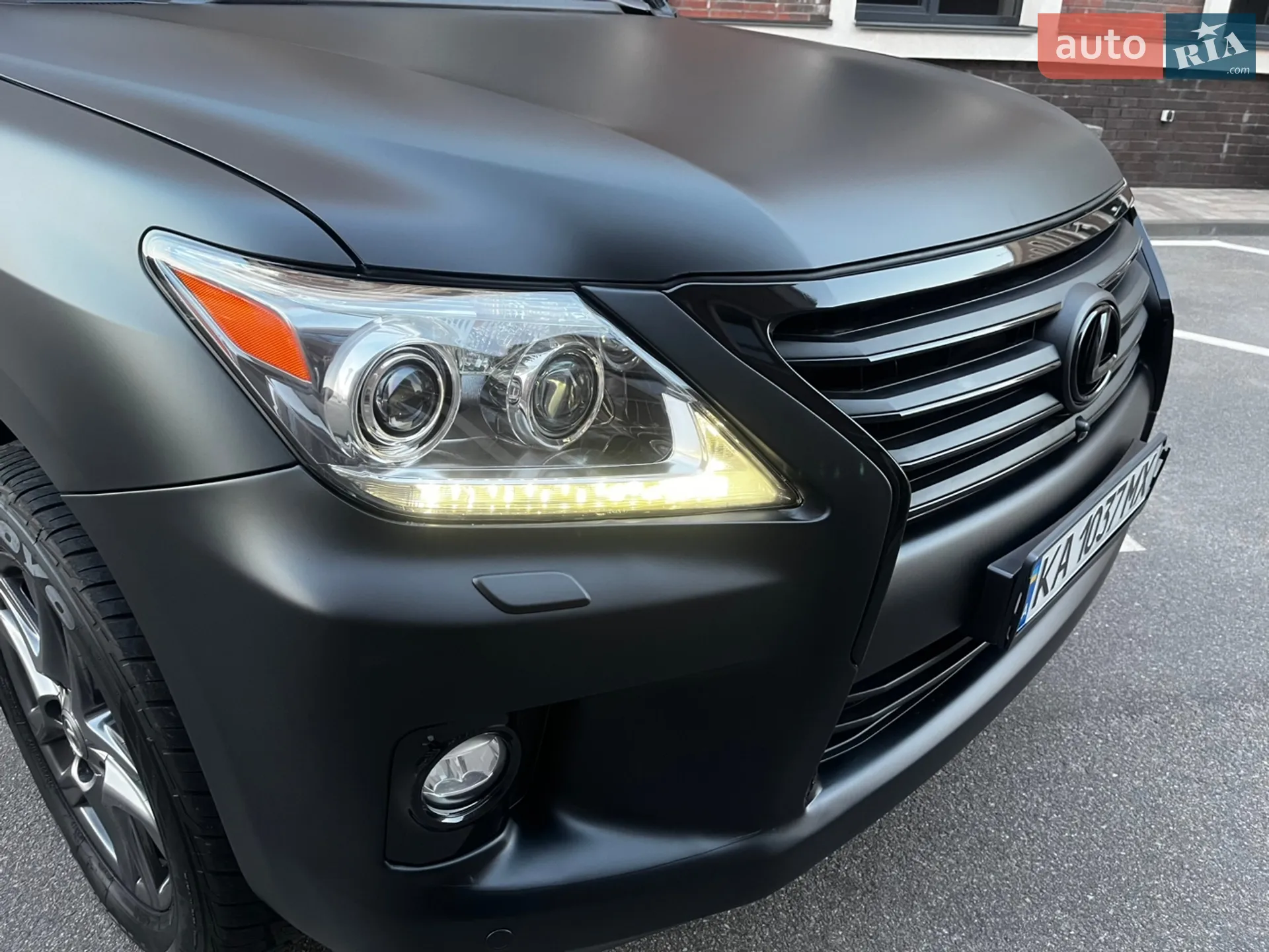 2010 Lexus LX - мініатюра 13