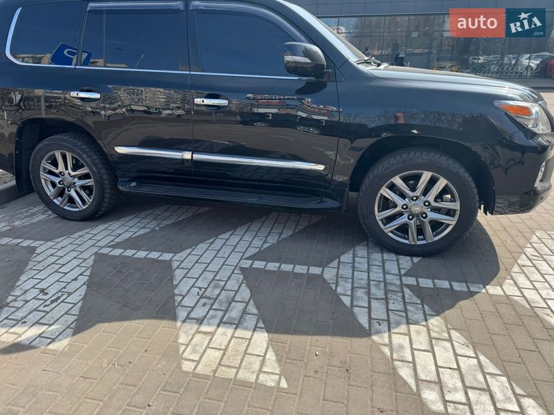 Внедорожник / Кроссовер Lexus LX 2013 в Броварах фото 10 Внедорожник / Кроссовер Lexus LX 2013 в Броварах