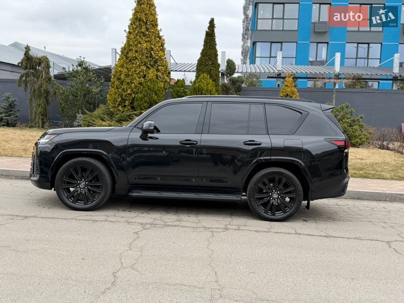 Позашляховик / Кросовер Lexus LX 2023 в Дніпрі