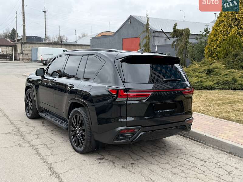 Позашляховик / Кросовер Lexus LX 2023 в Дніпрі