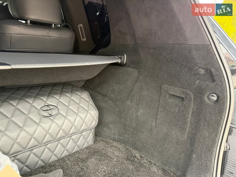 Позашляховик / Кросовер Lexus LX 2023 в Дніпрі