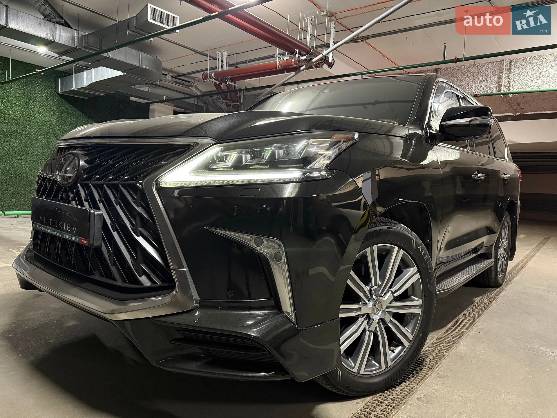 2016 Lexus LX - фото 1