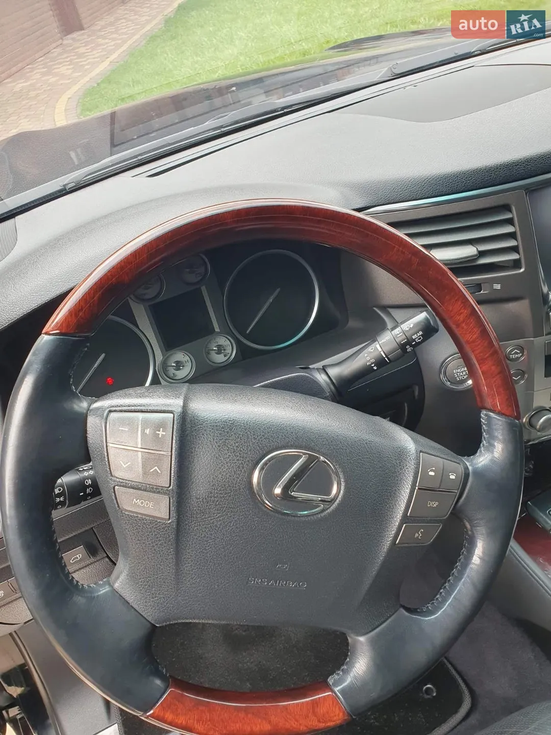 2010 Lexus LX - мініатюра 13