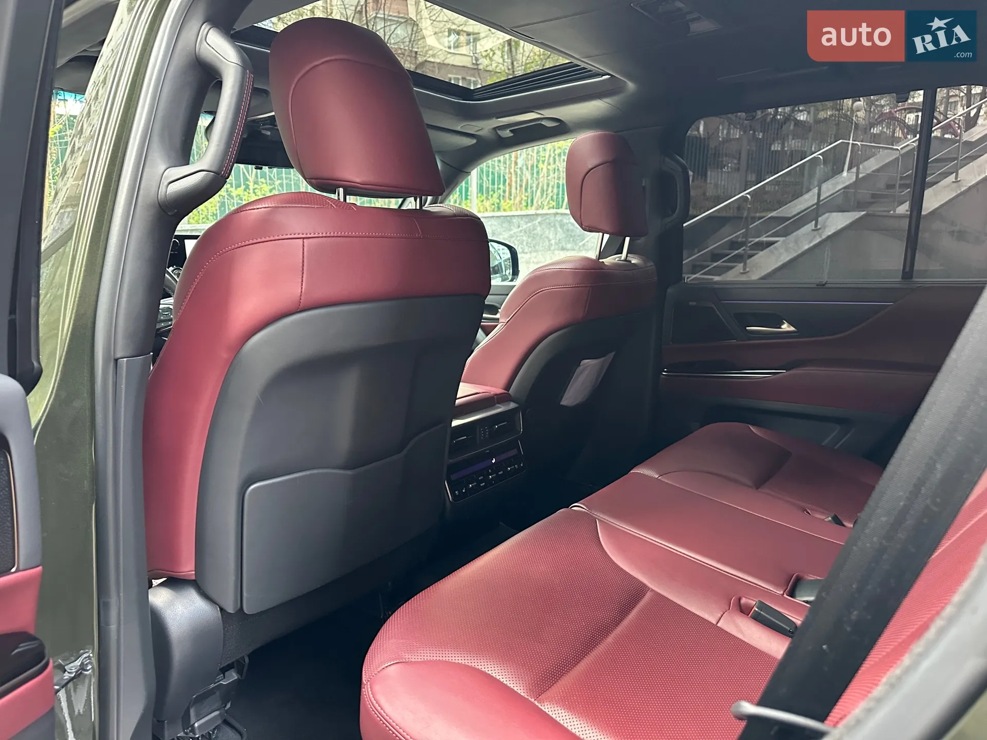 2022 Lexus LX - мініатюра 16