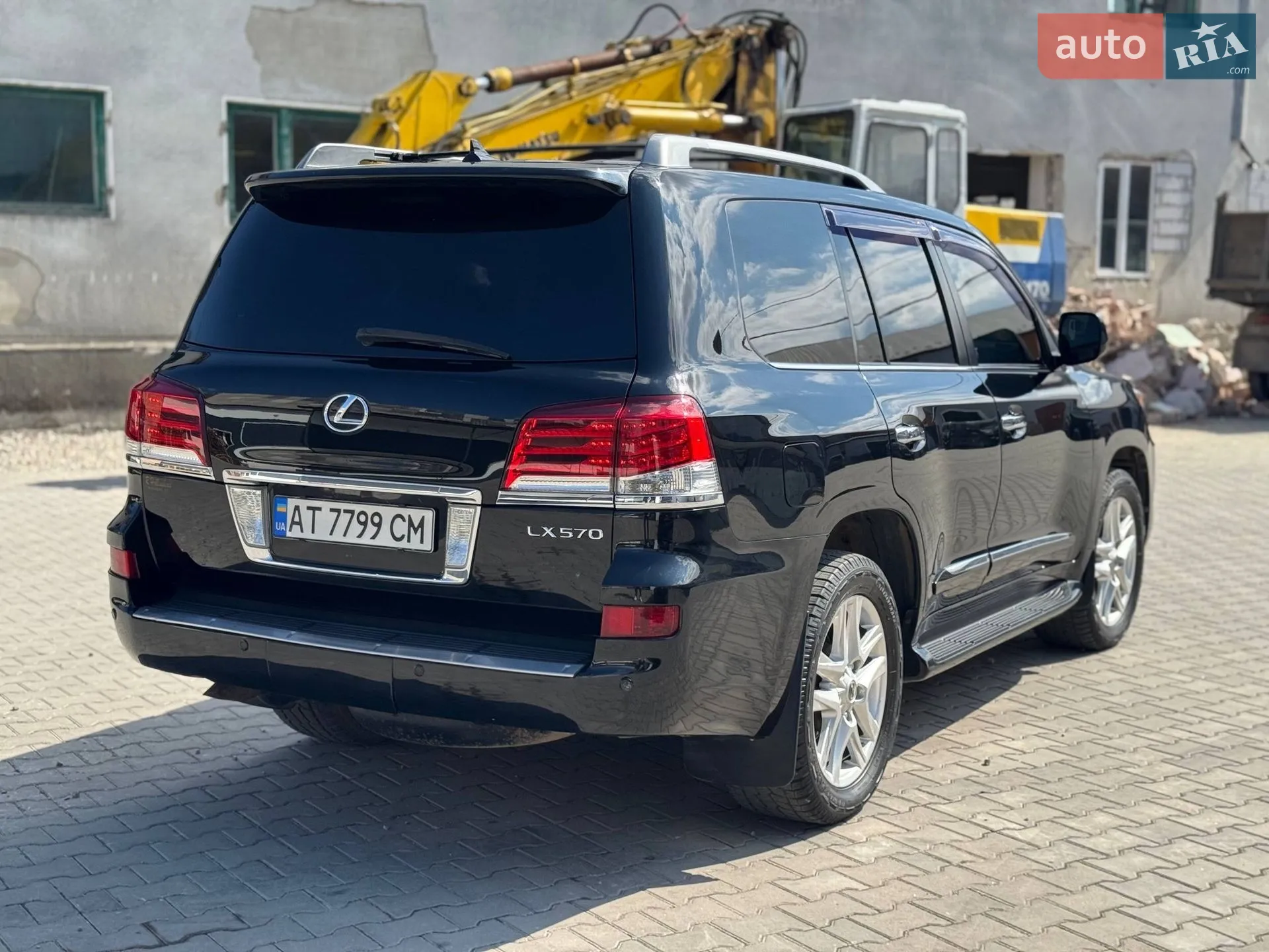 2011 Lexus LX - мініатюра 5