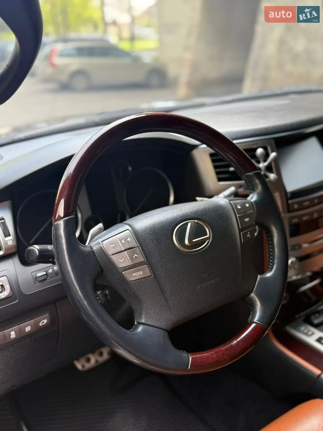 2013 Lexus LX - мініатюра 27