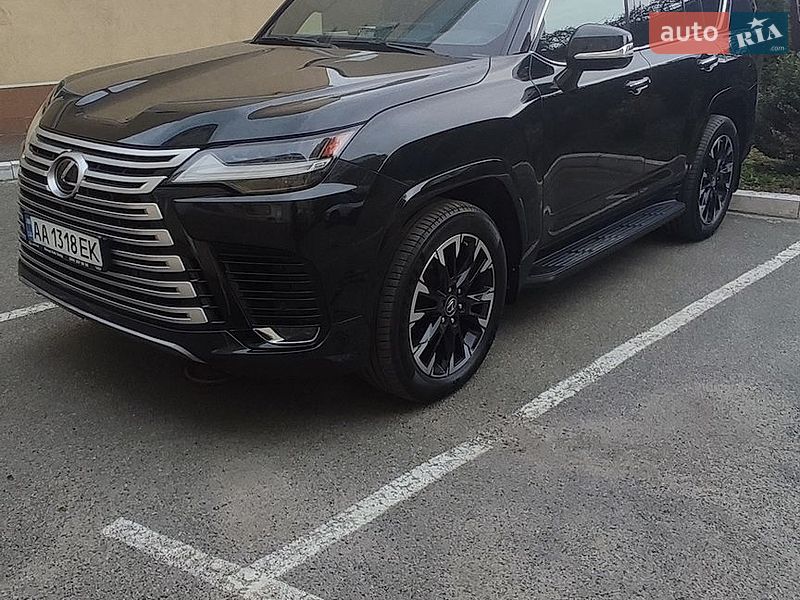 Lexus LX 2022