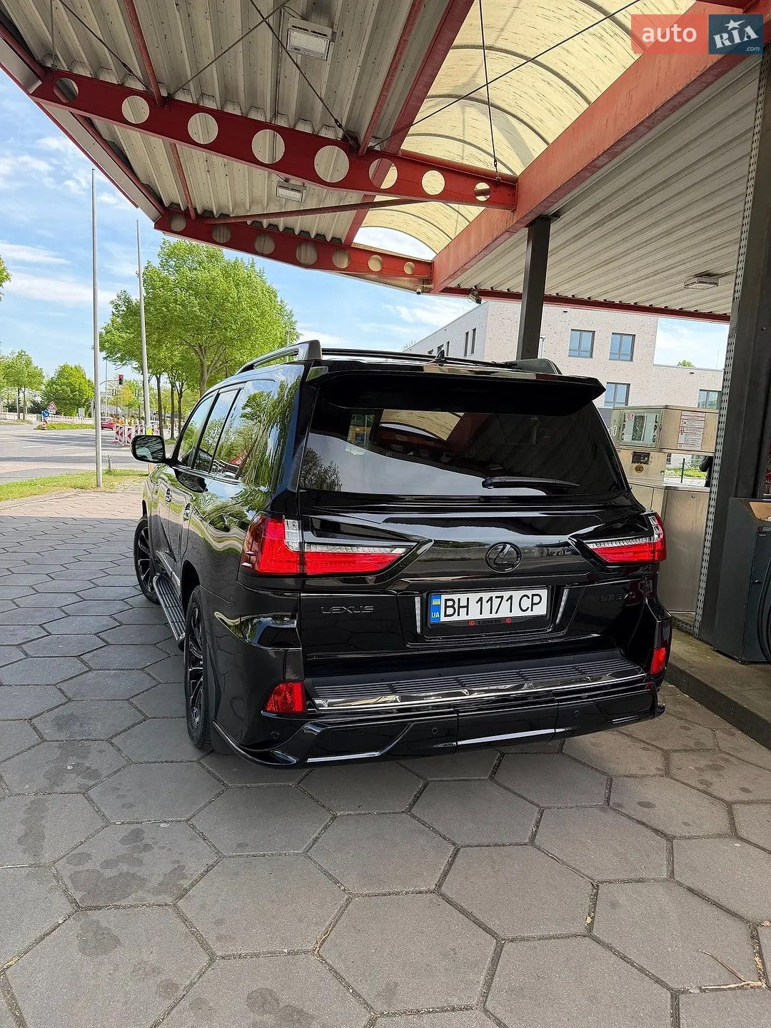 2010 Lexus LX - мініатюра 4