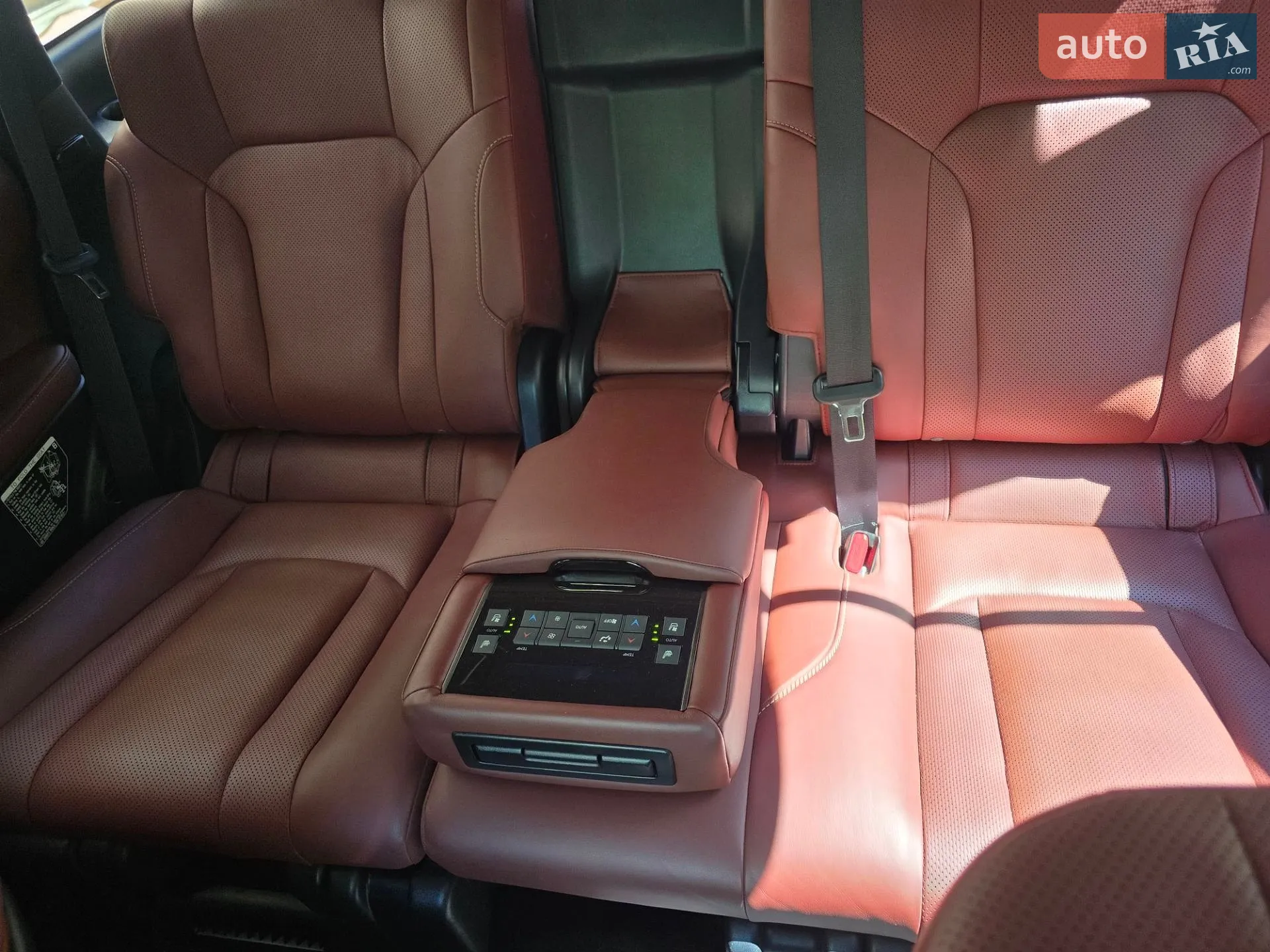2020 Lexus LX - мініатюра 17
