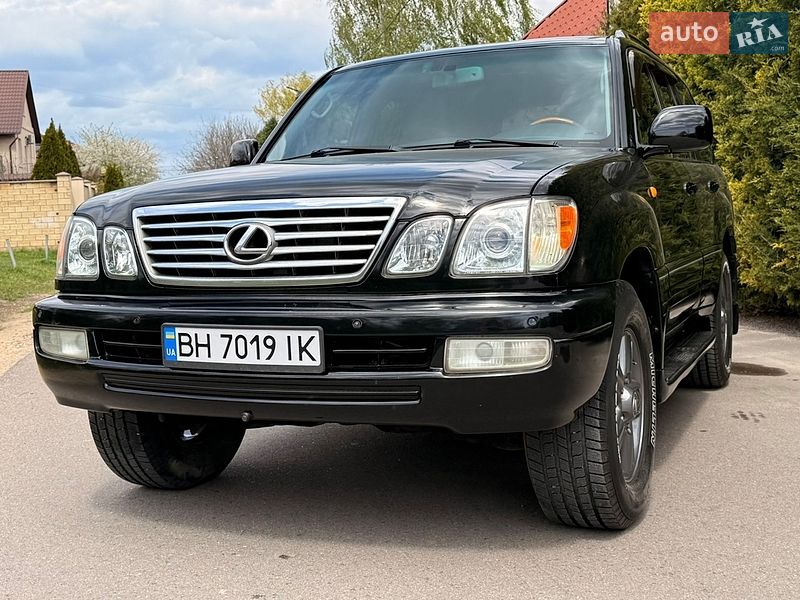 Внедорожник / Кроссовер Lexus LX 2005 в Одессе