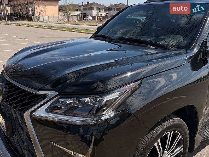 Внедорожник / Кроссовер Lexus LX 2019 в Киеве