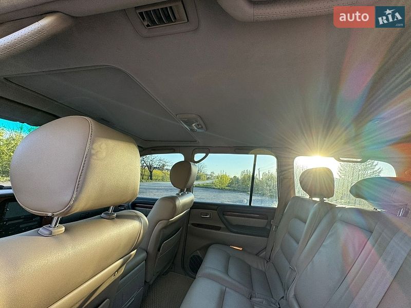 Внедорожник / Кроссовер Lexus LX 2000 в Тернополе