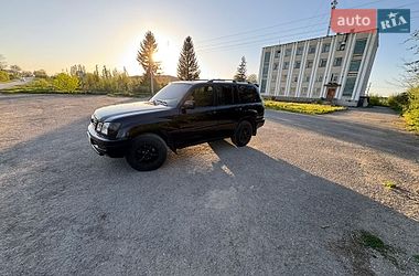 Внедорожник / Кроссовер Lexus LX 2000 в Тернополе