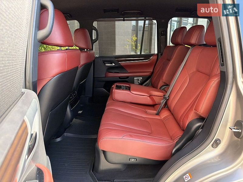 Внедорожник / Кроссовер Lexus LX 2018 в Киеве