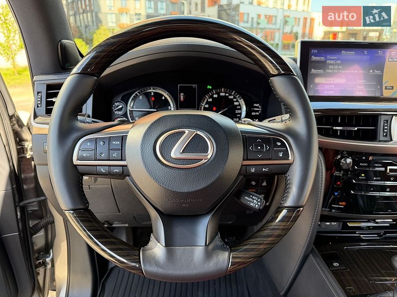 Внедорожник / Кроссовер Lexus LX 2018 в Киеве