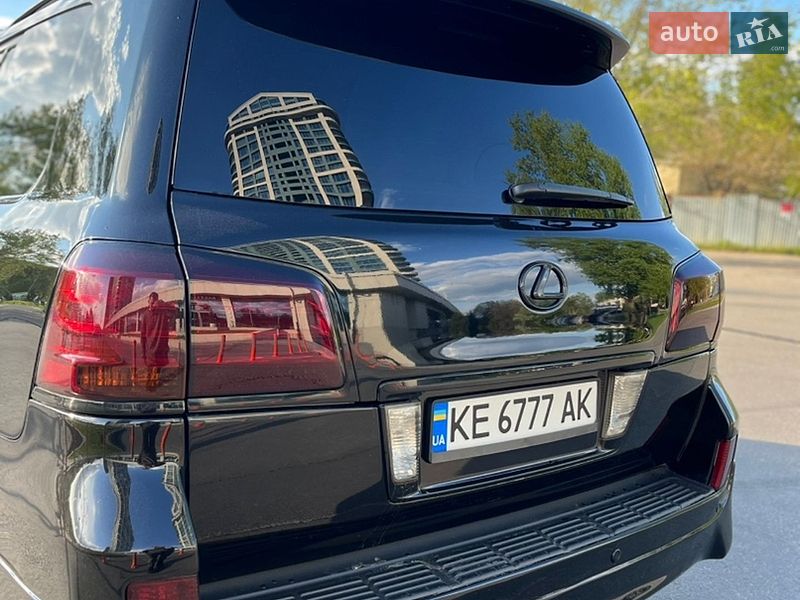 Внедорожник / Кроссовер Lexus LX 2009 в Днепре