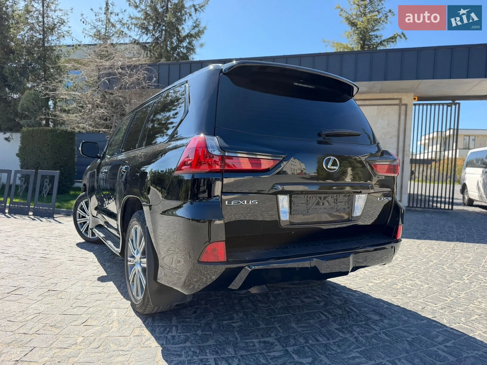 2017 Lexus LX - мініатюра 11