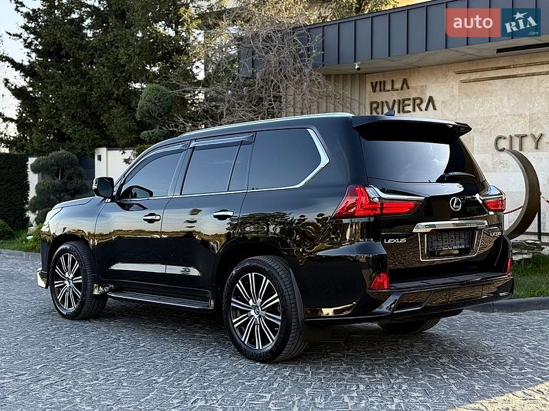 Внедорожник / Кроссовер Lexus LX 2017 в Львове