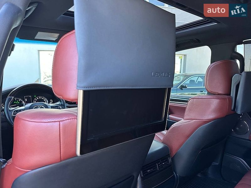 Внедорожник / Кроссовер Lexus LX 2017 в Ивано-Франковске