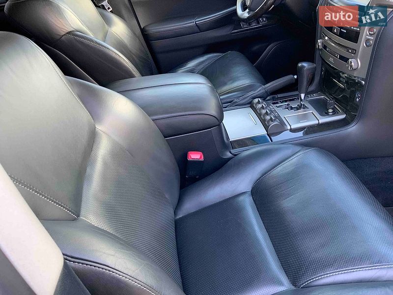 Внедорожник / Кроссовер Lexus LX 2012 в Киеве