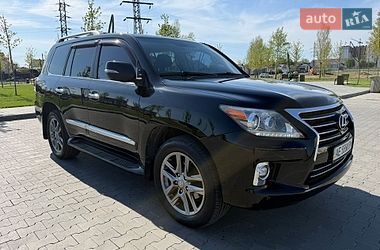 Внедорожник / Кроссовер Lexus LX 2014 в Ирпене