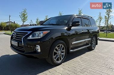 Внедорожник / Кроссовер Lexus LX 2014 в Ирпене