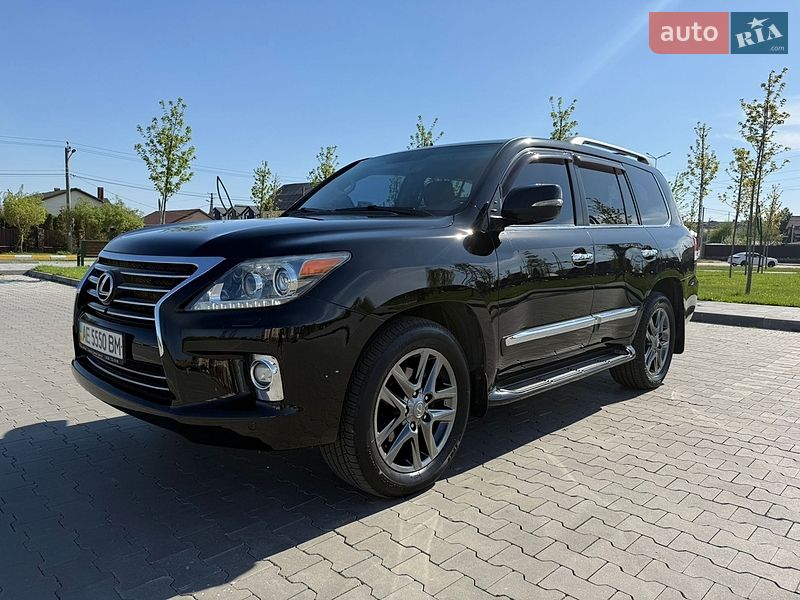 Внедорожник / Кроссовер Lexus LX 2014 в Ирпене