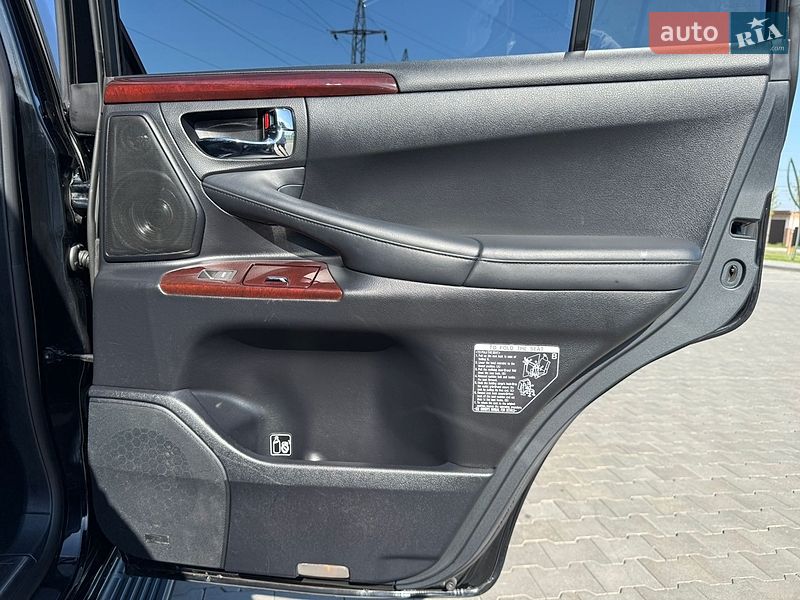 Внедорожник / Кроссовер Lexus LX 2014 в Ирпене