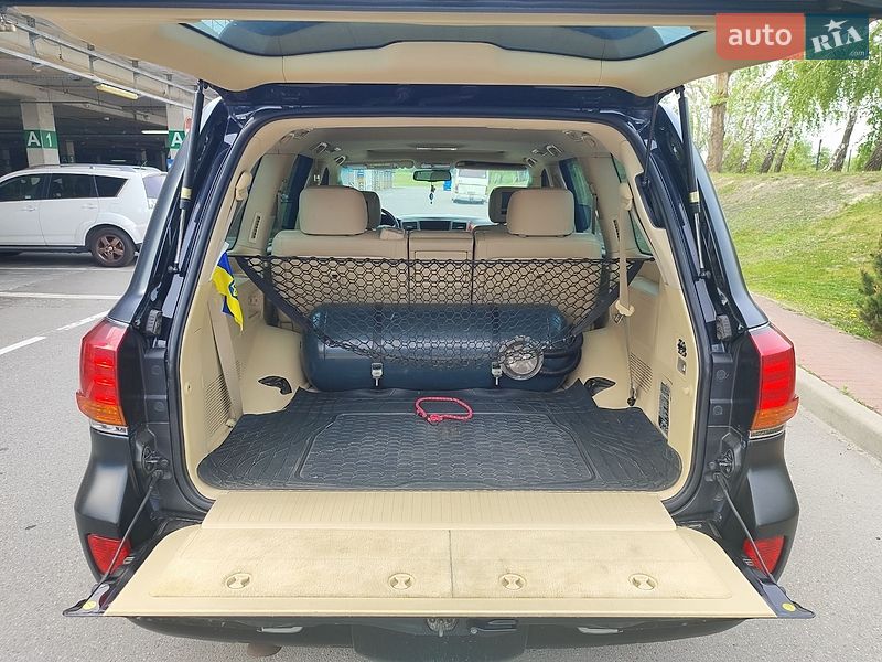 Позашляховик / Кросовер Lexus LX 2008 в Києві