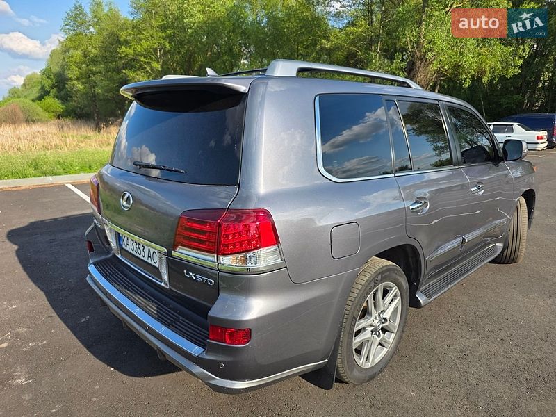Позашляховик / Кросовер Lexus LX 2014 в Пирятині