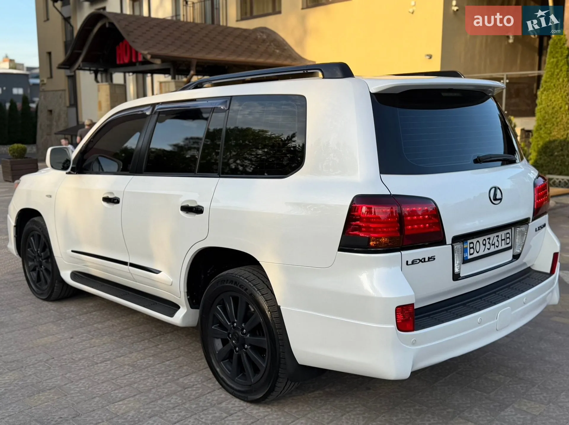 2011 Lexus LX - мініатюра 22