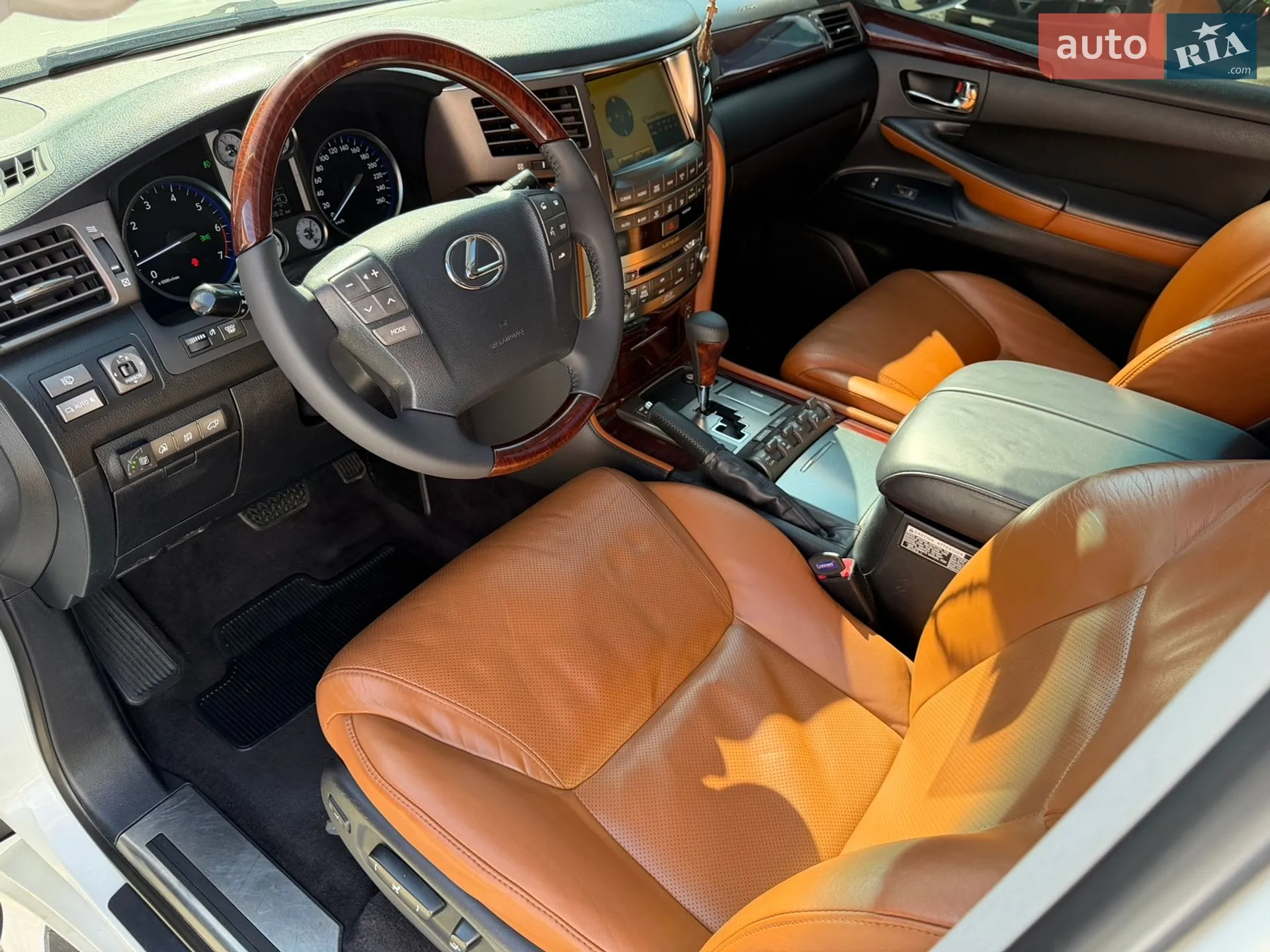 2011 Lexus LX - мініатюра 57