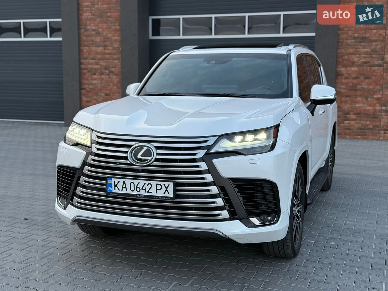 2022 Lexus LX - мініатюра 6