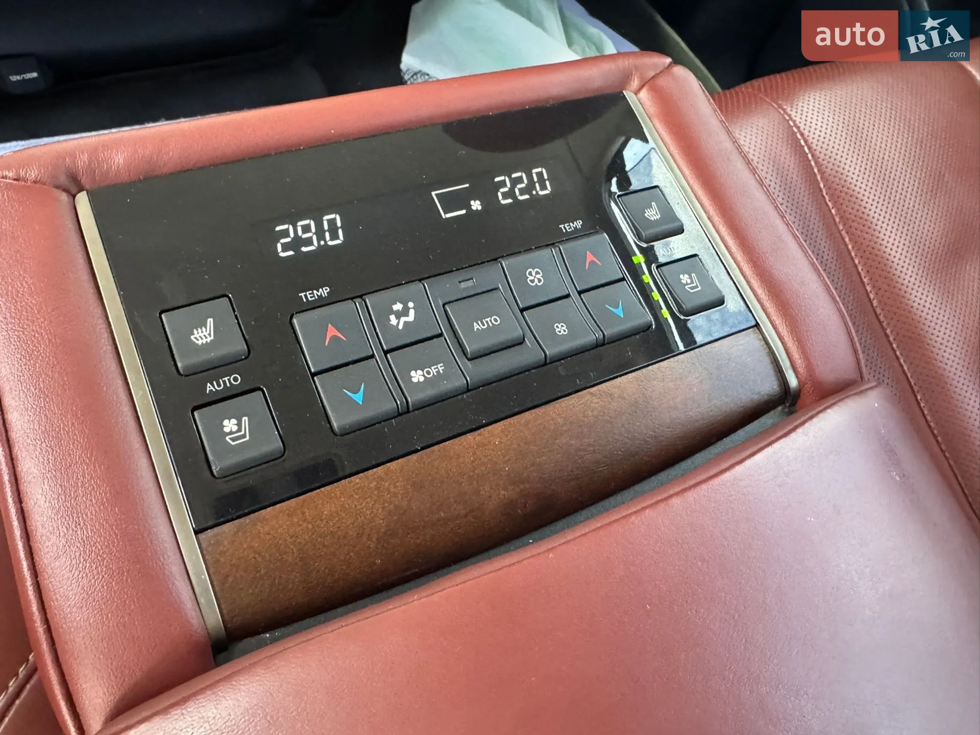 2017 Lexus LX - мініатюра 19