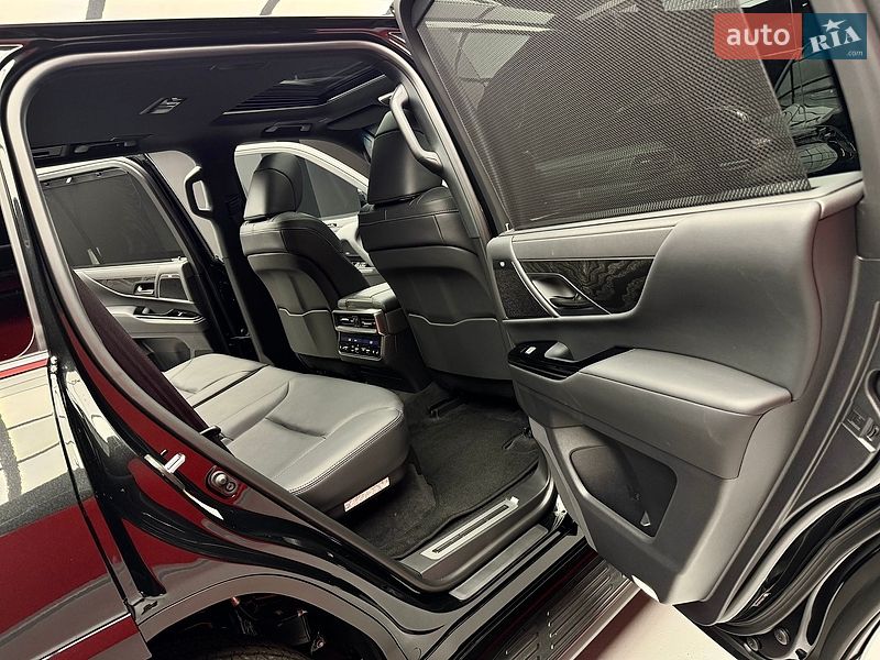 Внедорожник / Кроссовер Lexus LX 2025 в Киеве