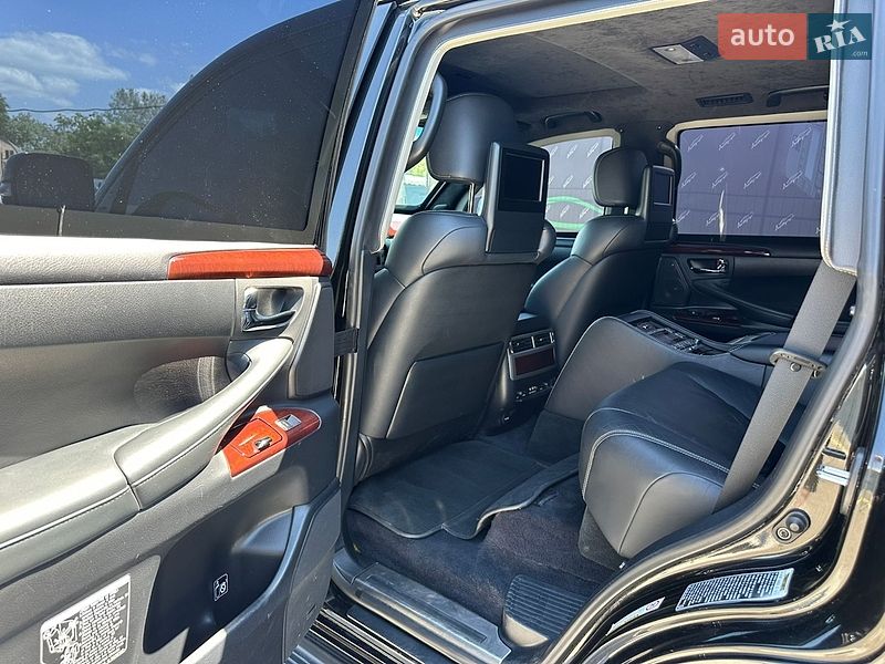 Внедорожник / Кроссовер Lexus LX 2015 в Киеве