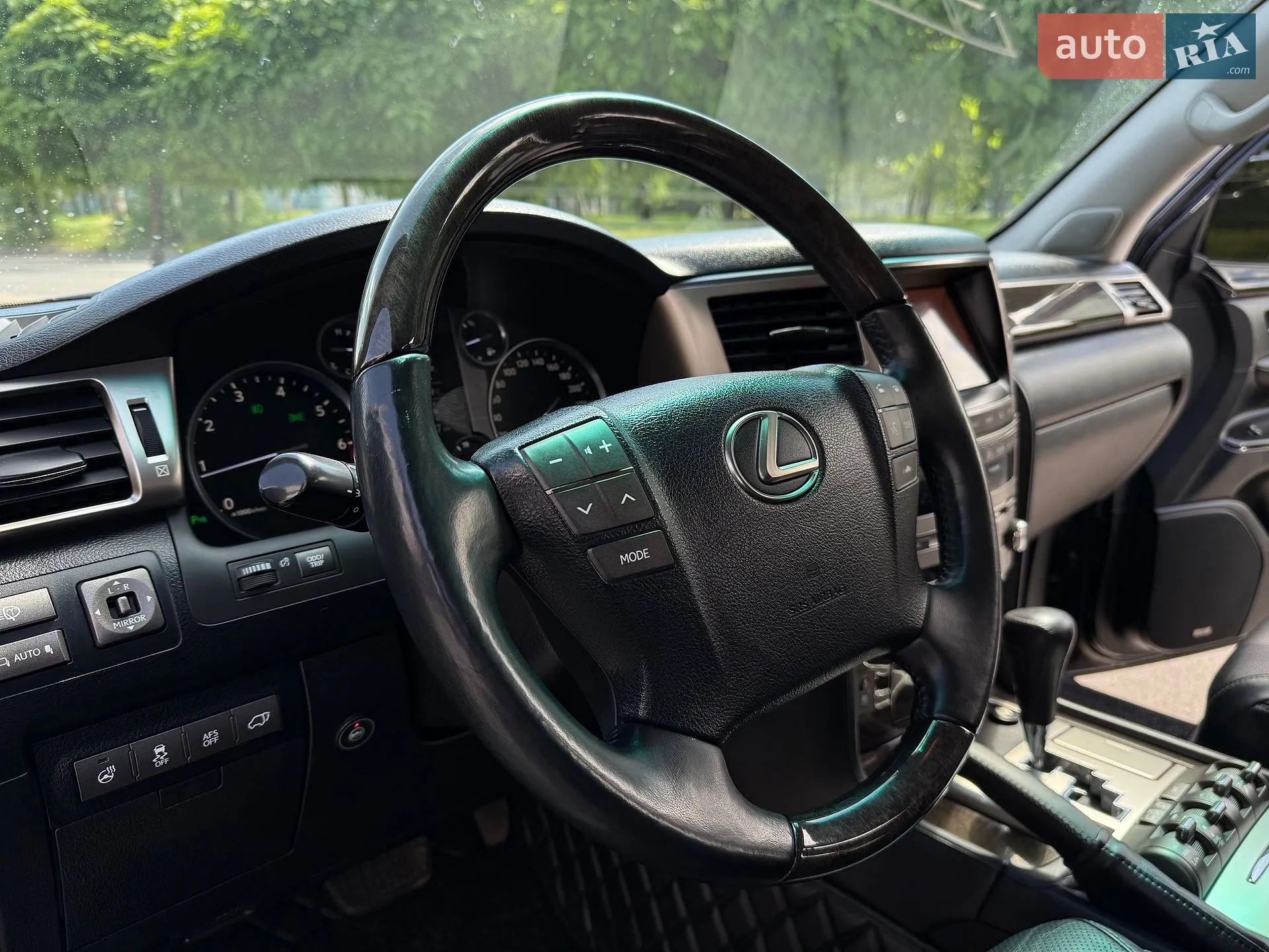 2013 Lexus LX - мініатюра 24