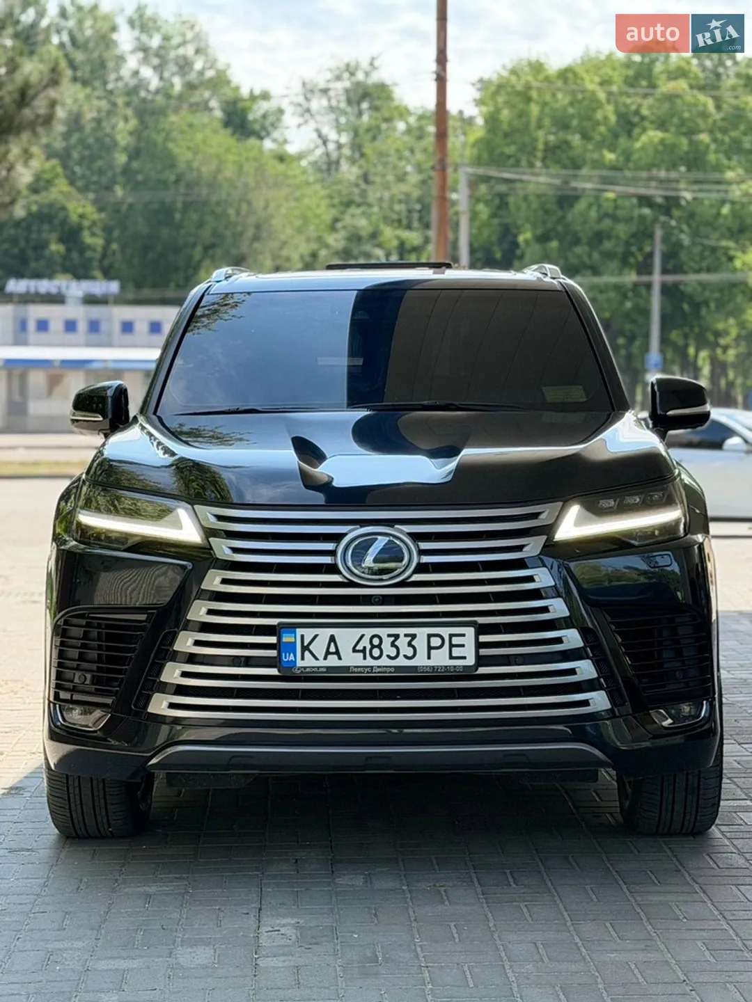 2022 Lexus LX - мініатюра 4