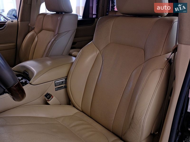 Внедорожник / Кроссовер Lexus LX 2016 в Одессе