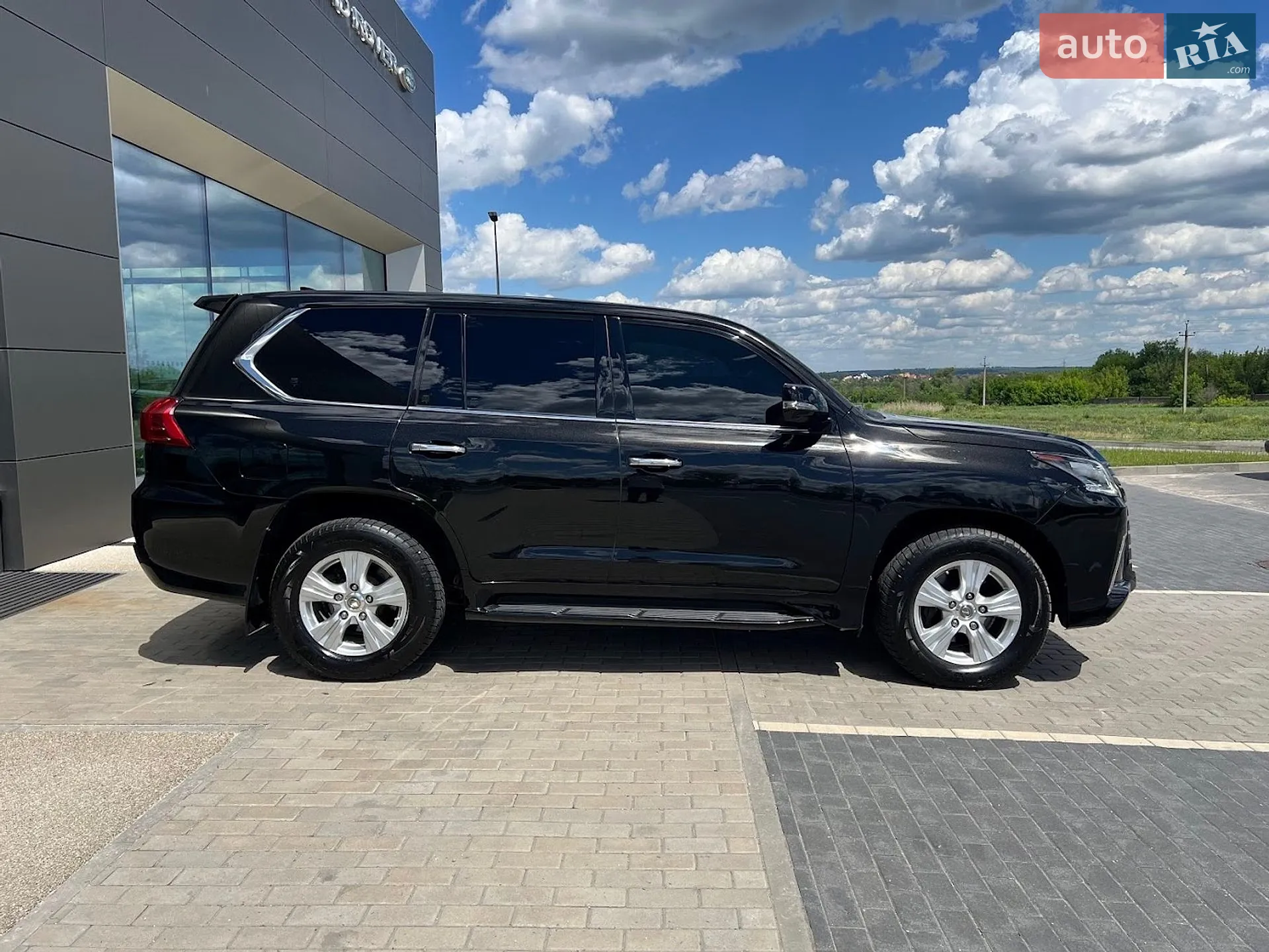 2017 Lexus LX - мініатюра 8