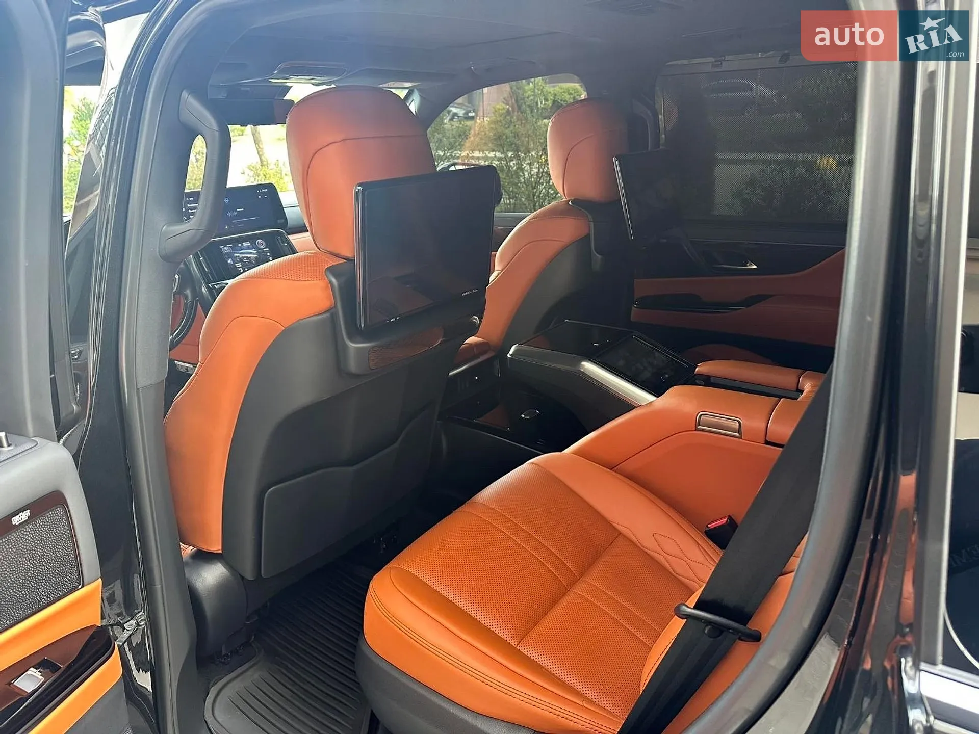 2023 Lexus LX - мініатюра 16